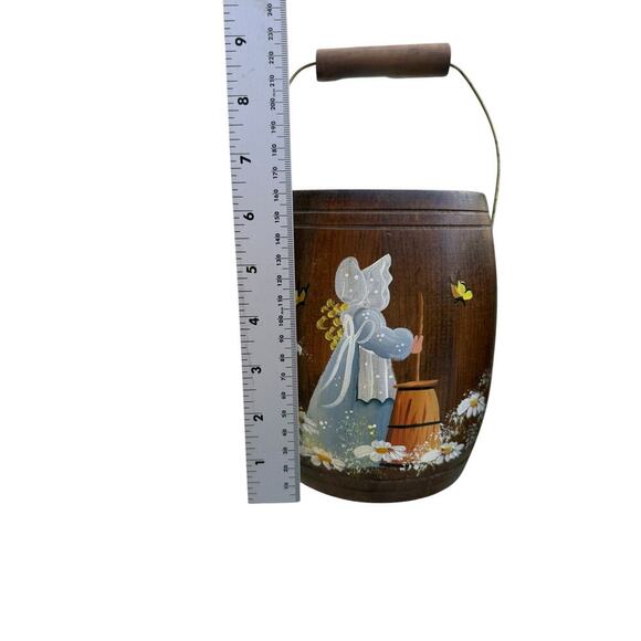 Vintage Milkmaid Handpainted Wooden Kitchen Wall Art and Bucket - Picture 3 of 6
